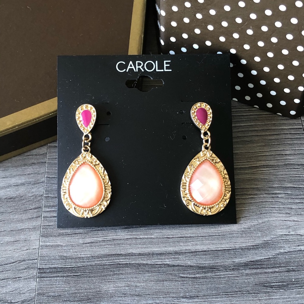 Elegant Tear Drop Dangle Earrings